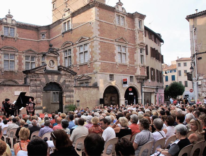 Le festival A portée de rue à Castres