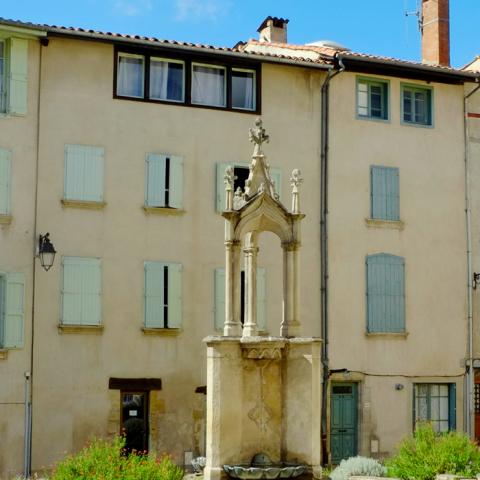A square near the Préau Saint-Jacques, guest house in Castres (Tarn)